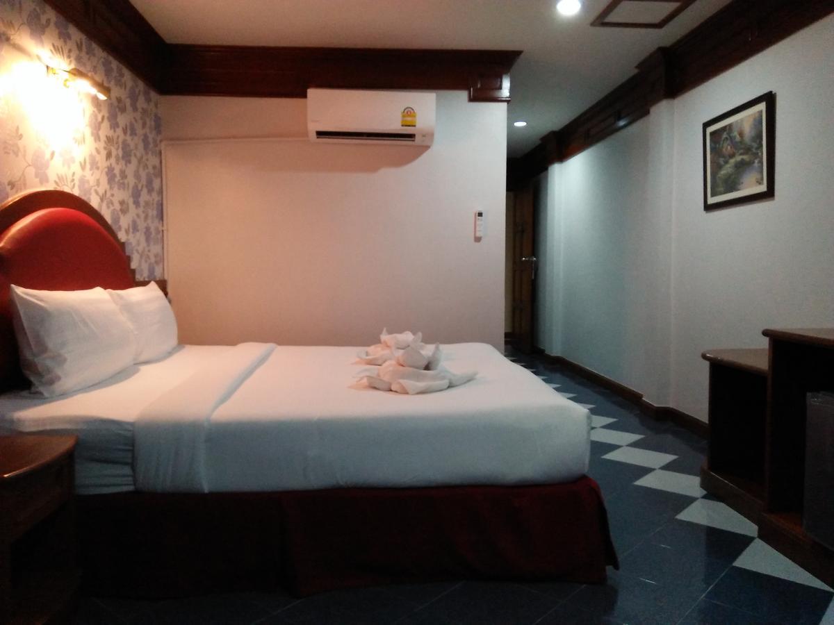 Taj Phuket Inn Patong Kültér fotó